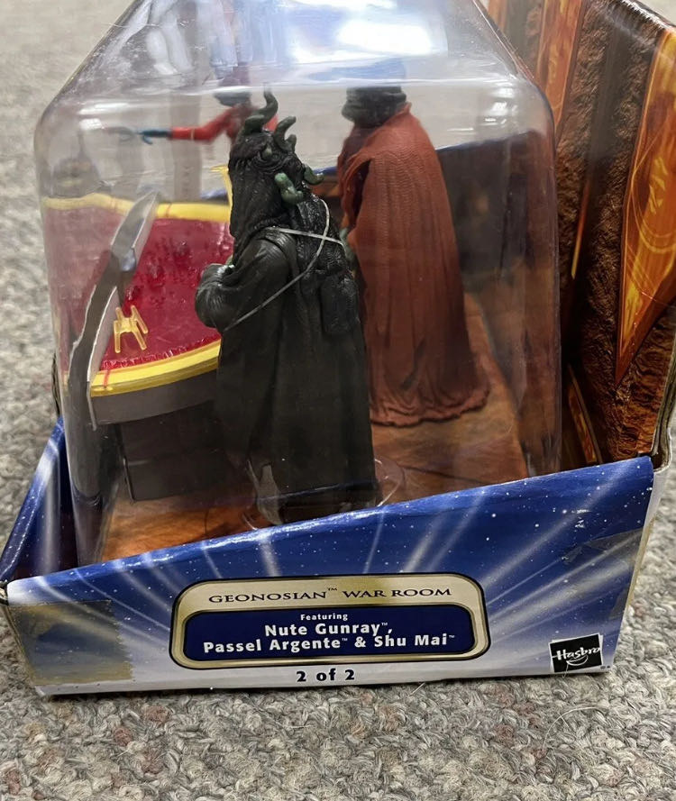 Senator Passel Argente Aid (Passel Argente Geonosian War Room) - Hasbro (Star Wars: Episode II: Attack of the Clones) action figure collectible - Main Image 4