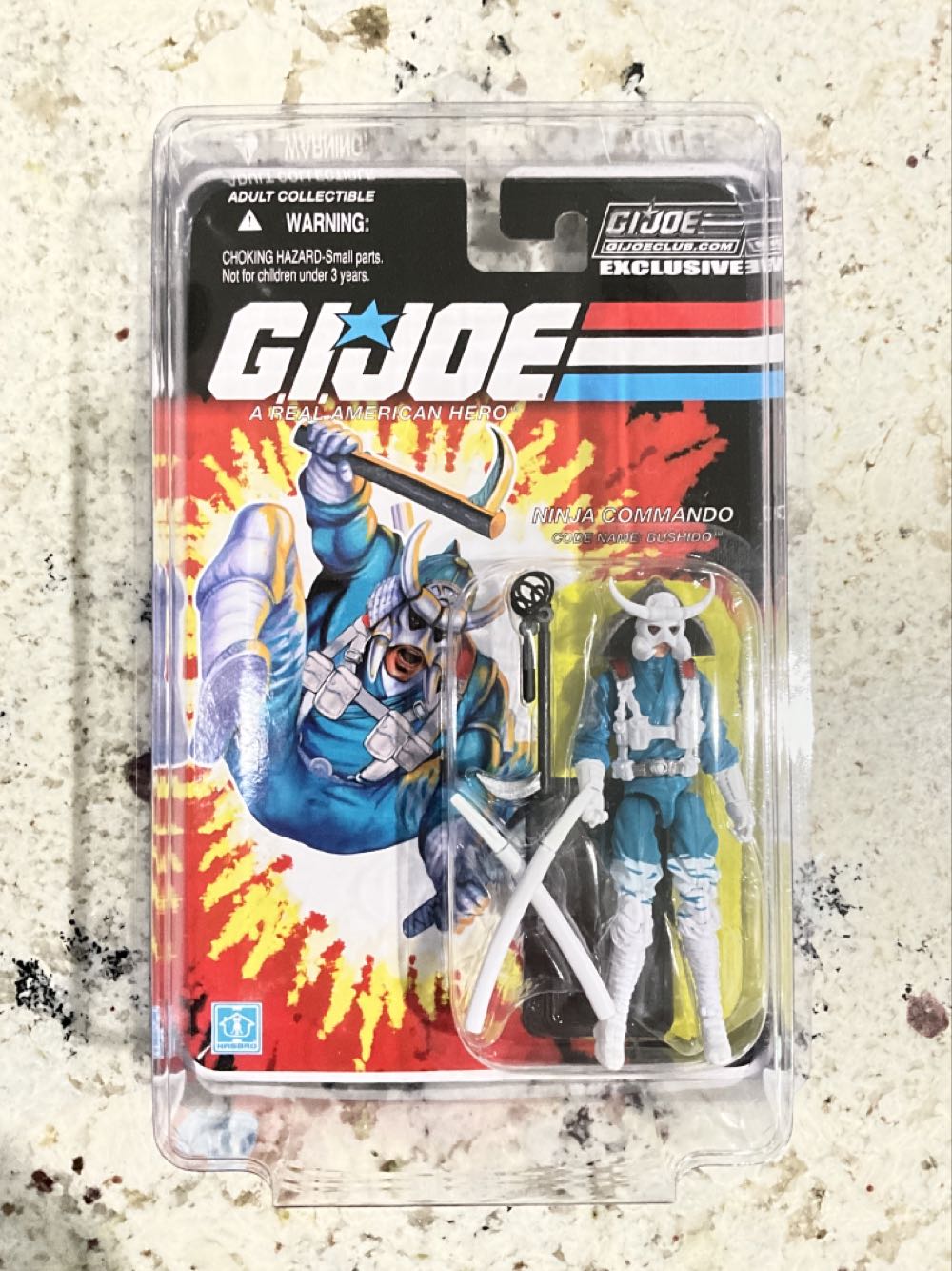 Garou Glow-in-dark Specialty Series: P o p ! Animation Vinyl Figurine Bundle With 1 Compatible ’toysdiva’ Graphic Protector 720-47350 B