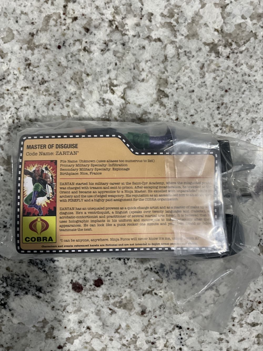 Zartan (Motor Cycle)  (G.i. Joe Collector’s Club Exclusive) action figure collectible - Main Image 2