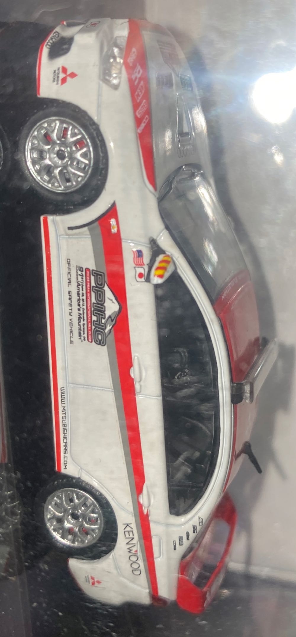 Mitsubishi Lancer Evo X Pikes Peak Safety Car White Red 1:64 Scale Tarmac 004pp - Tarmac action figure collectible [Barcode 9580015707787] - Main Image 2