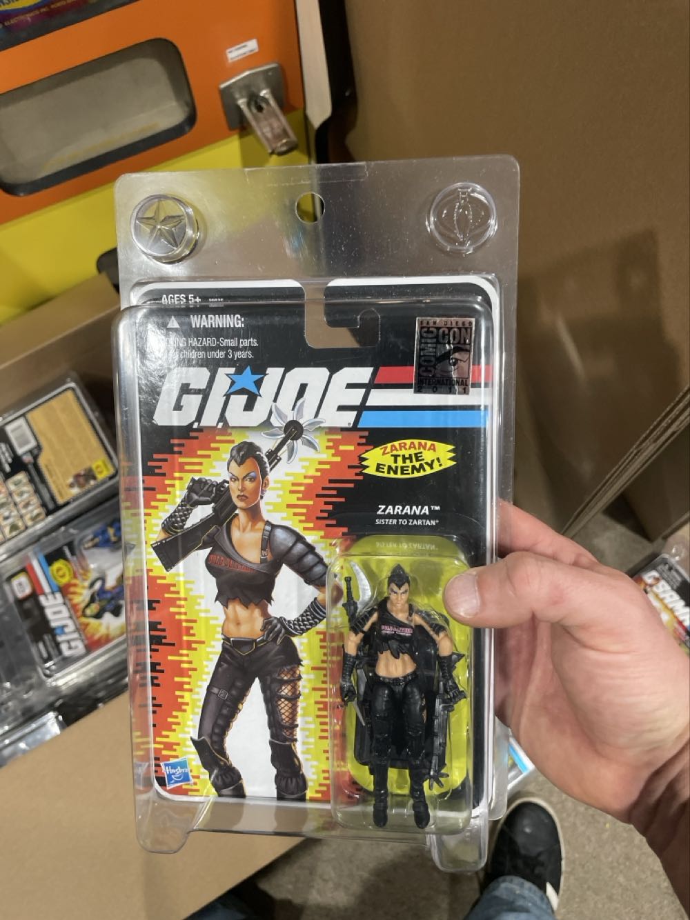 Dreadnoks Zarana (Cold Slither Black) - Hasbro - G.I. Joe (SDCC 2011) action figure collectible [Barcode 653569657804] - Main Image 3