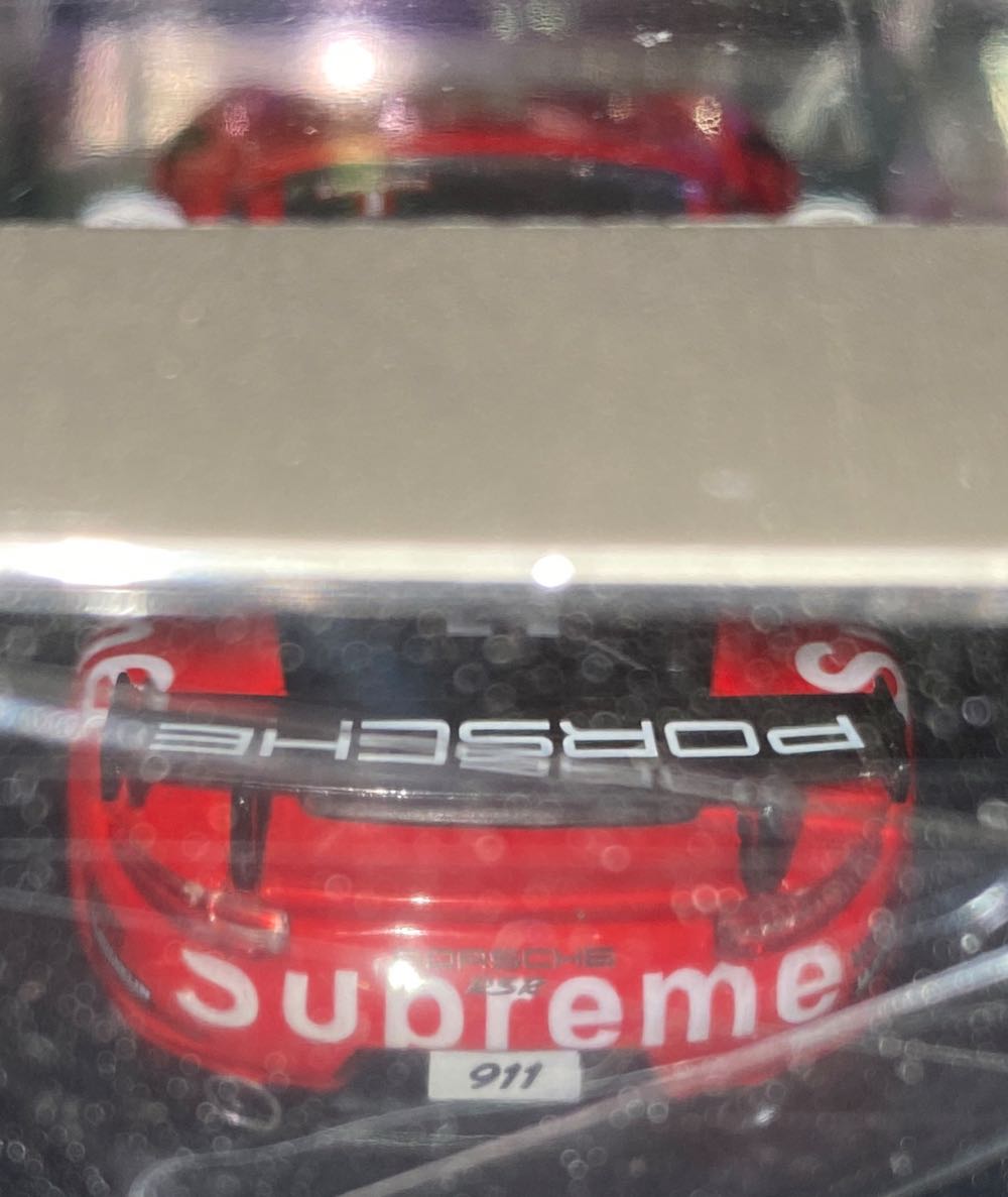 1. Porsche 911 GT2 R2 Sold - HKM (Supreme) action figure collectible [Barcode 6890090584511] - Main Image 3