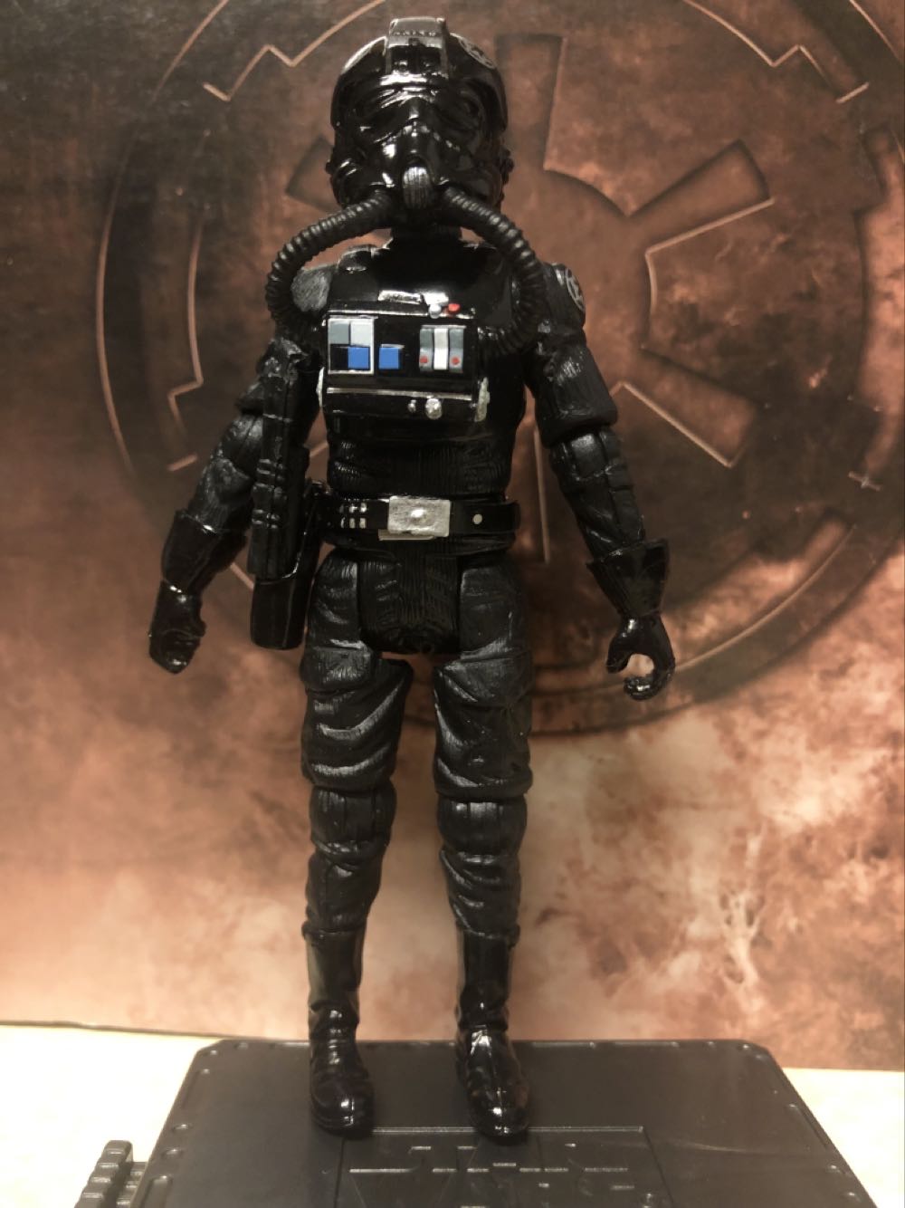 Tie Fighter Pilot VC65 - Hasbro (Star Wars Episode VI: Return of the Jedi) action figure collectible - Main Image 3