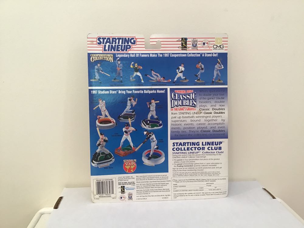 Greg Maddux / Cy Young - Kenner (Classic Doubles) action figure collectible - Main Image 2