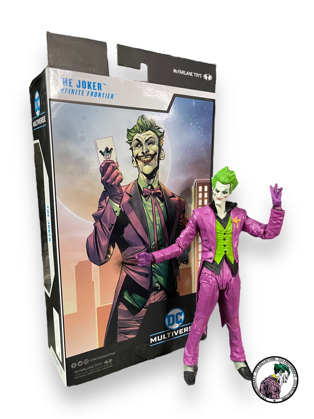 DC Multiverse (2023) (10x03) The Joker - McFarlane Toys (DC Infinite Frontier) action figure collectible - Main Image 2