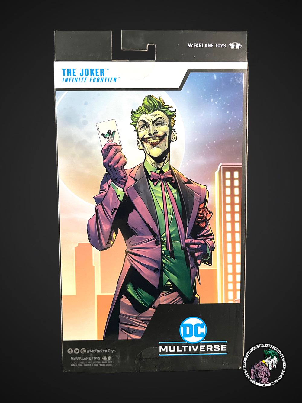 DC Multiverse (2023) (10x03) The Joker - McFarlane Toys (DC Infinite Frontier) action figure collectible - Main Image 4