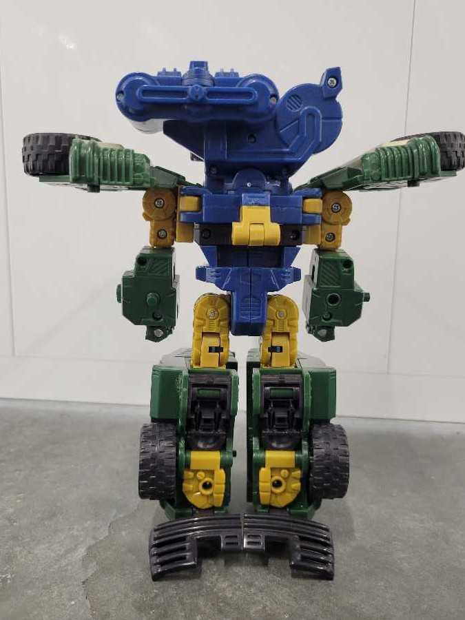 Ironhide - Hasbro (Energon) action figure collectible - Main Image 4