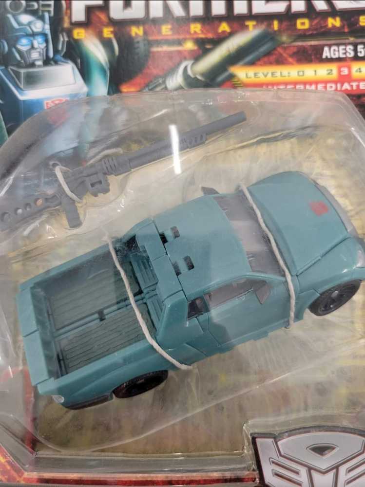 Kup Sergeant 1st Carded - Hasbro (Generations) action figure collectible - Main Image 2