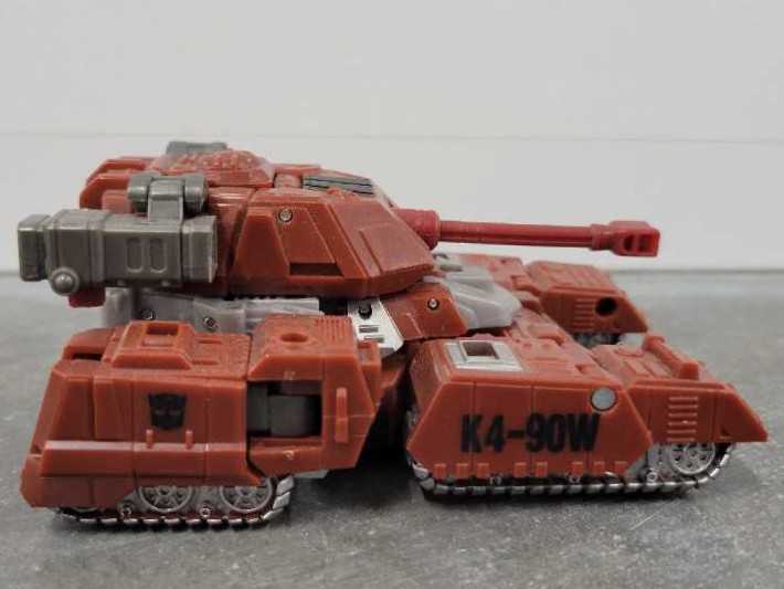 Warpath 3rd Vehicle Mode Missing Missile  - Hasbro (Generations) action figure collectible - Main Image 3