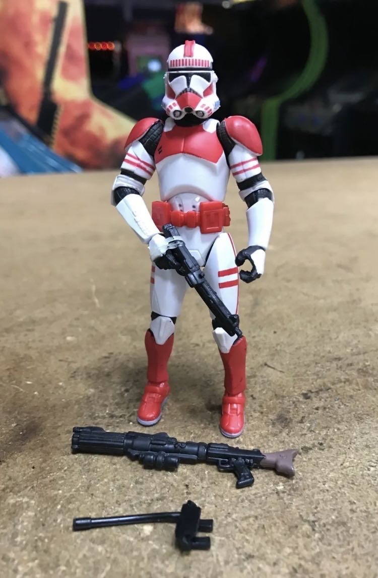 Shock Trooper TAC Saga Legends - Hasbro (Star Wars Episode III: Revenge Of The Sith) action figure collectible - Main Image 3