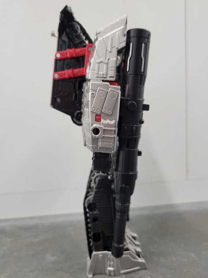 Megatron Robot Mode - Hasbro (Combiner Wars) action figure collectible - Main Image 3