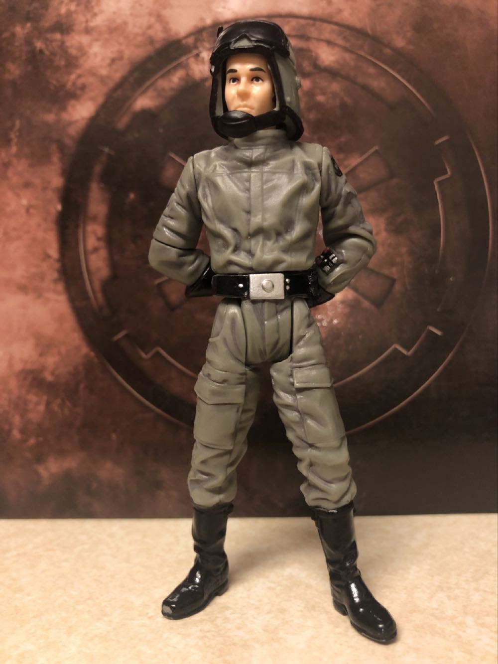 AT-ST Driver LC (Walmart Exclusive) - Hasbro (Star Wars Episode VI: Return of the Jedi) action figure collectible - Main Image 2