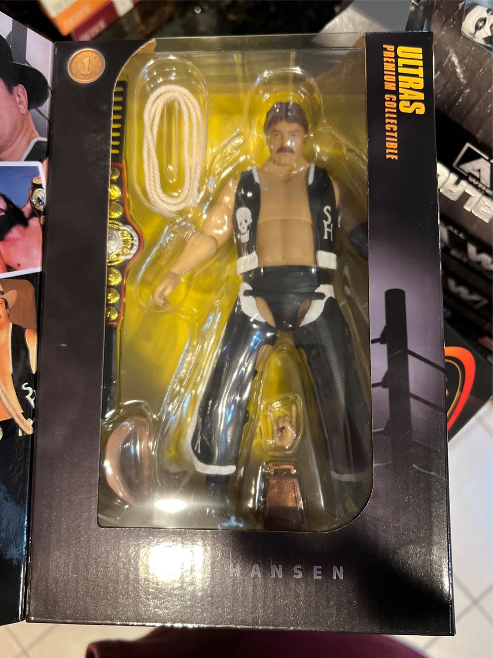 Wrestler Stan Hansen - Powertown (Powertown Wrestling Ultras) action figure collectible [Barcode 860009599949] - Main Image 2
