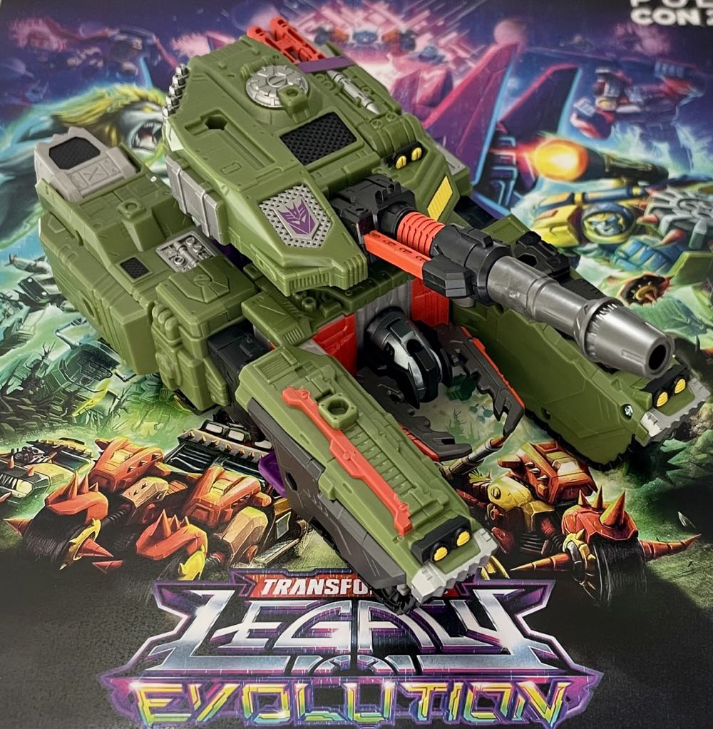 Armada Megatron - Hasbro (Transformers Legacy) action figure collectible [Barcode 5010994207786] - Main Image 2