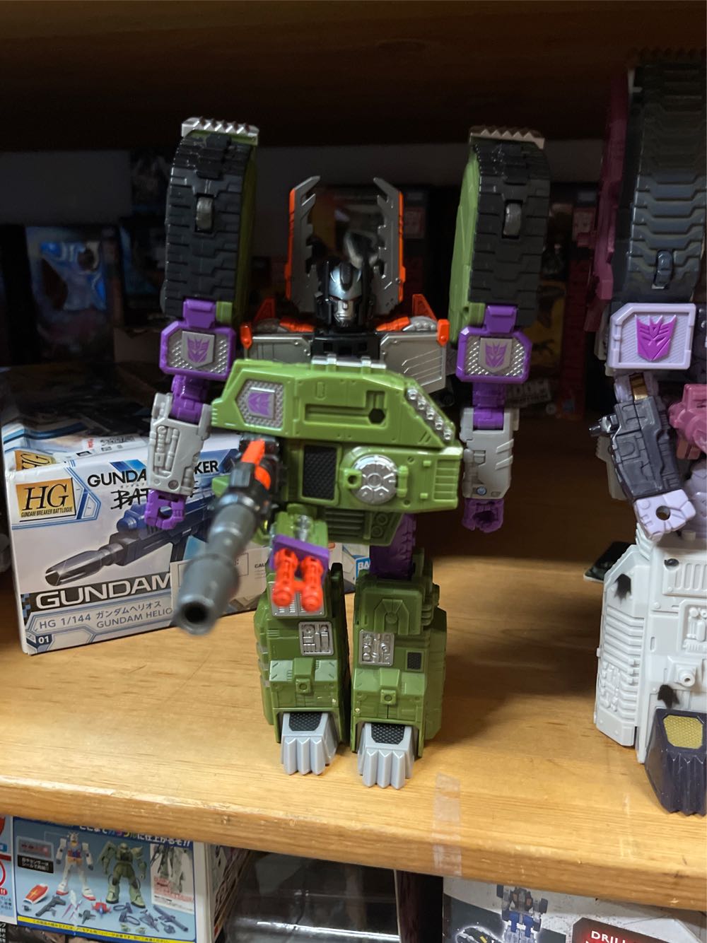 Armada Megatron - Hasbro (Transformers Legacy) action figure collectible [Barcode 5010994207786] - Main Image 3