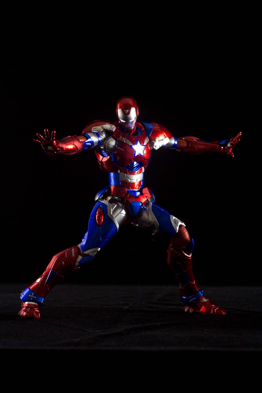 Iron Patriot Designed By Chemical Attack Re:edit Iron Man Sen-ti-nel - SEN-TI-NEL (Marvel Iron Patriot) action figure collectible [Barcode 4291054570786] - Main Image 4