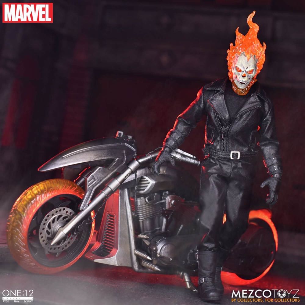 Mezco Marvel Ghost Rider & Hell Cycle - Mezco Toyz (One:12 Collective - Marvel Universe) action figure collectible - Main Image 3