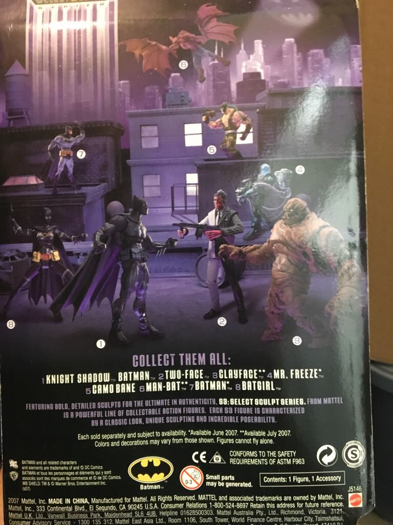 Two-Face - Mattel (DC (Batman)) action figure collectible [Barcode 027084328479] - Main Image 2