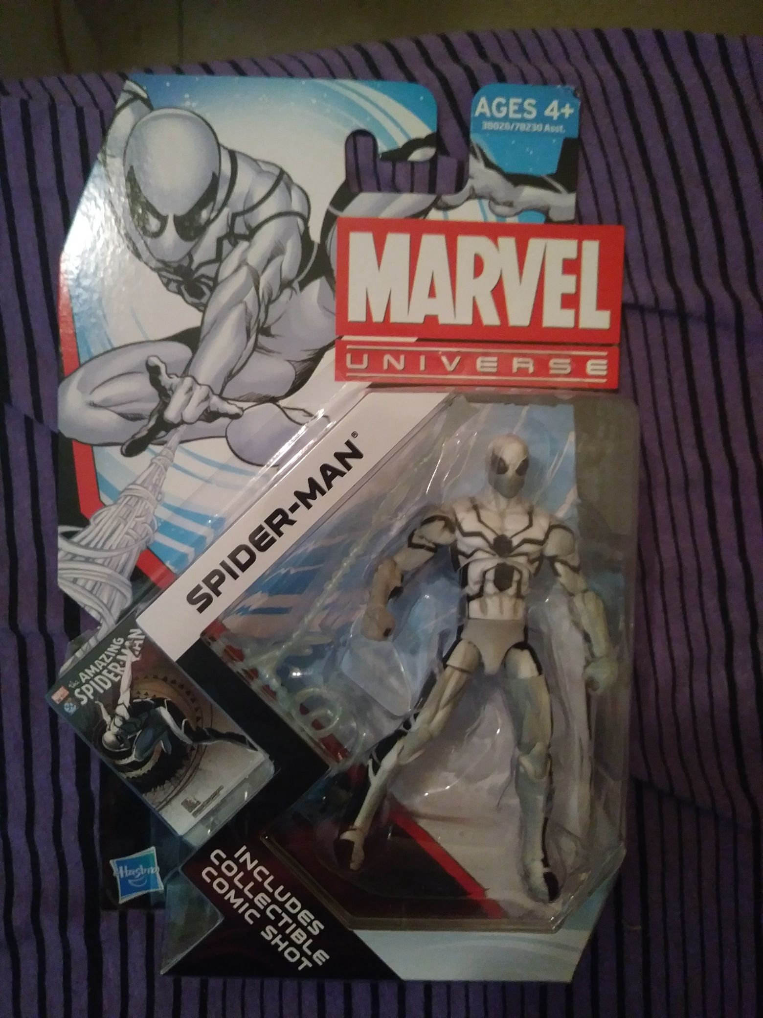 A n t -man: Pocket P o p ! Mini-figural K e y c h a i n Bundle With 1 Compatible ’toysdiva’ Graphic Protector 70488 B