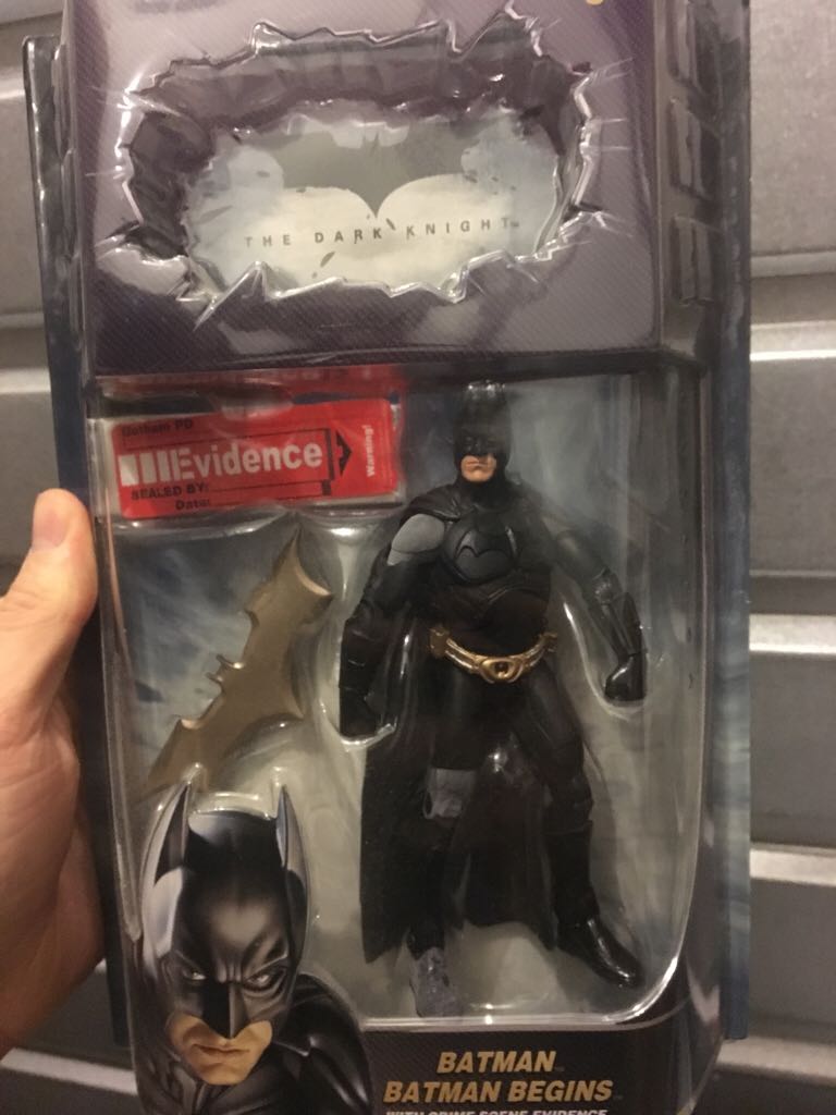 Batman (Batman Begins) - Batman (Mattel) (Batman The Dark Knight Movie Masters) action figure collectible - Main Image 1