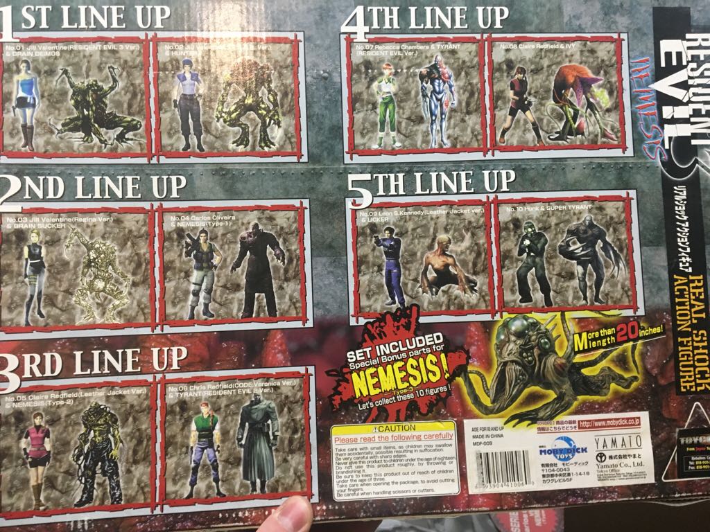 Chris Redfield (CODE:Veronica) Vs Tyrant (RE2) - Moby Dick Toys (Resident Evil) action figure collectible [Barcode 693904410060] - Main Image 2