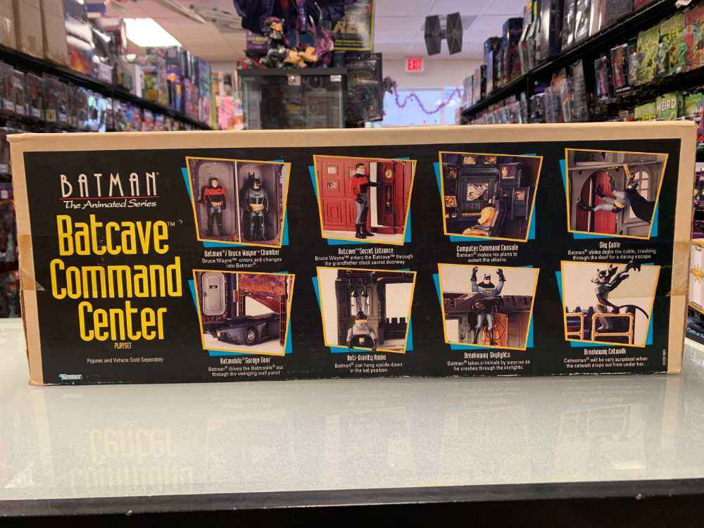 Batcave Command Center - Kenner (Batman Forever) action figure collectible [Barcode 076281633602] - Main Image 4