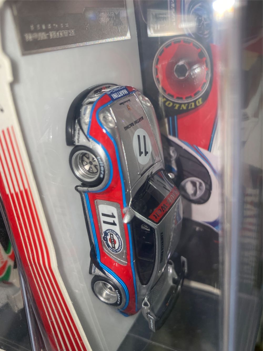 1. Porsche 911 993 Sold - Fuelme (Martini) action figure collectible - Main Image 2