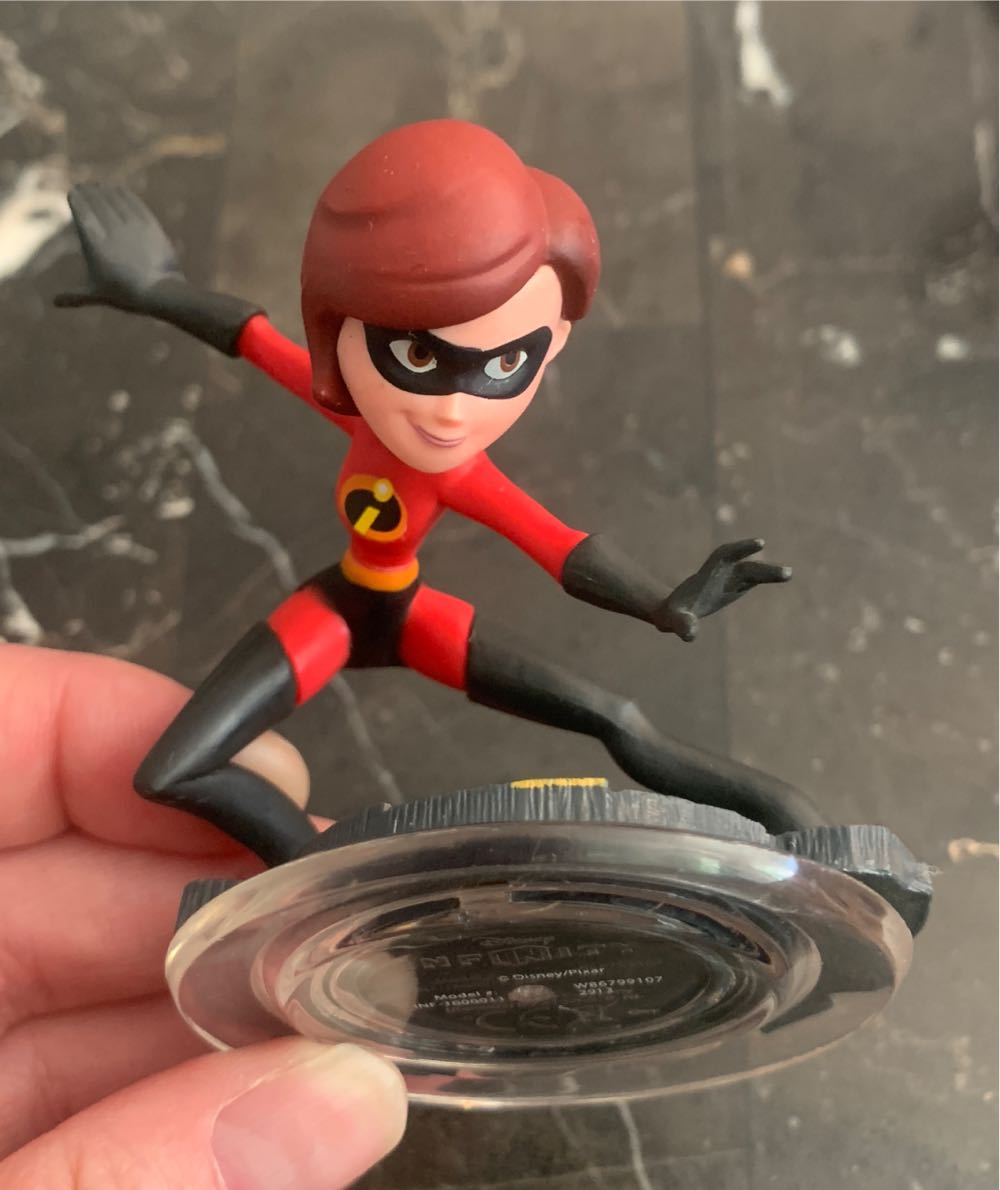 Helen Parr - Elastigirl 1.0  action figure collectible - Main Image 1