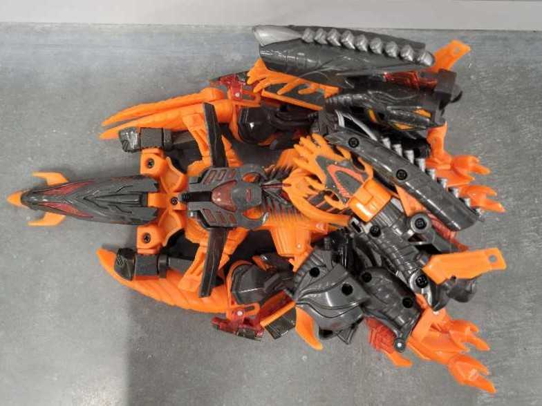 Fallen, The Vehicle Mode Target - Hasbro (Revenge Of The Fallen) action figure collectible - Main Image 2