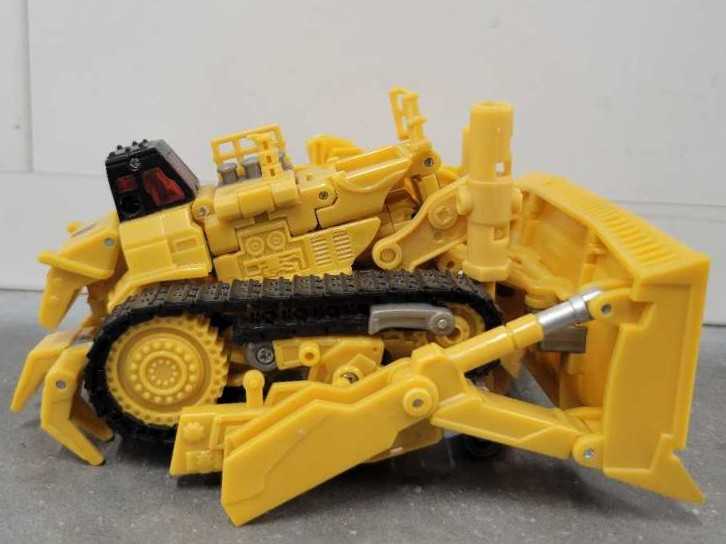 Rampage 3rd Vehicle Mode  - Hasbro (Revenge Of The Fallen) action figure collectible - Main Image 3