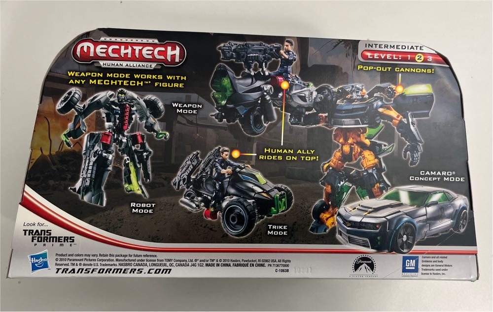 Autobot Daredevil Squad (Bumblebee, Sam Witwicky & Backfire) - Hasbro (Transformers: Dark Of The Moon) action figure collectible [Barcode 653569611844] - Main Image 2