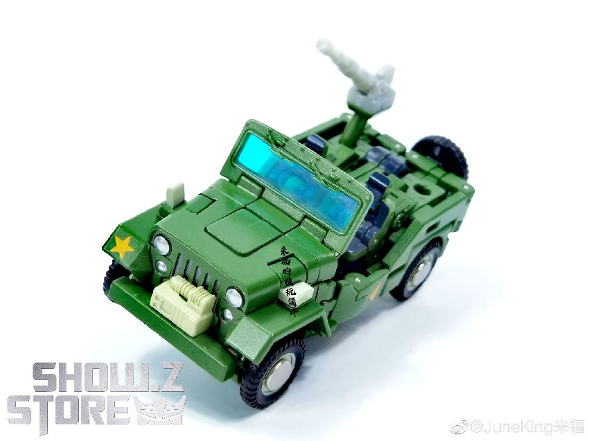 Scott (Hound) - Newage (The Transformers) action figure collectible - Main Image 2