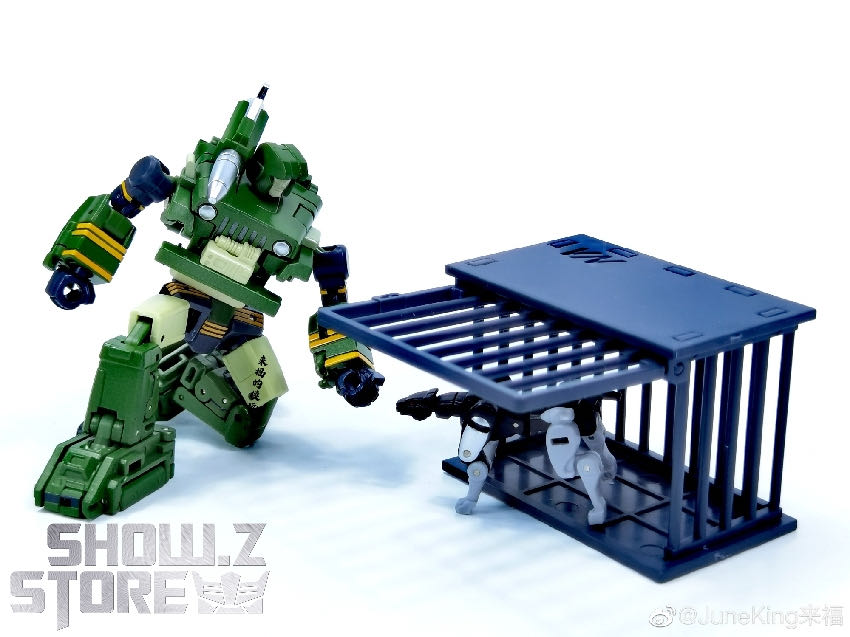 Scott (Hound) - Newage (The Transformers) action figure collectible - Main Image 3