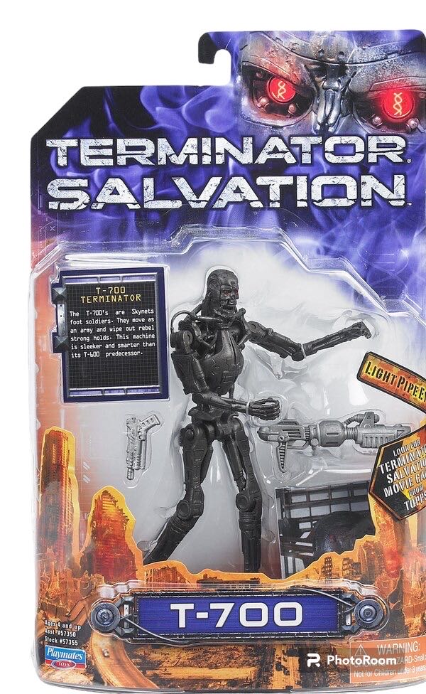 Terminator: T-700 - Playmates (Terminator Salvation) action figure collectible - Main Image 2