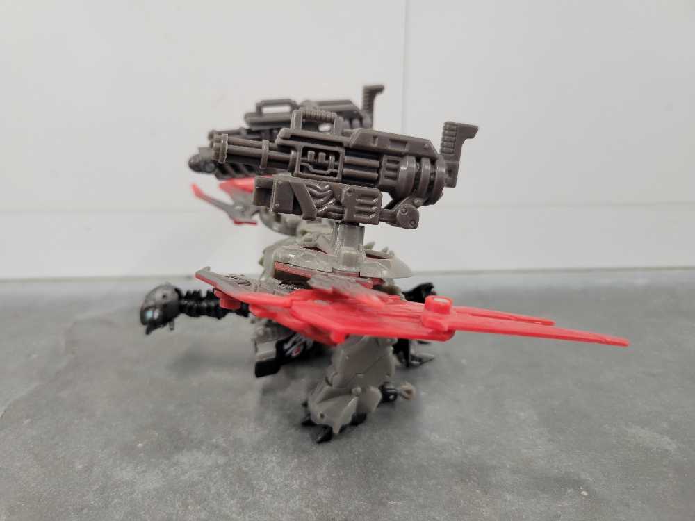 Laserbeak Beast Mode - Hasbro (Dark Of The Moon) action figure collectible - Main Image 2
