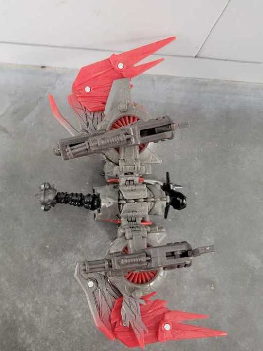 Laserbeak Beast Mode - Hasbro (Dark Of The Moon) action figure collectible - Main Image 3