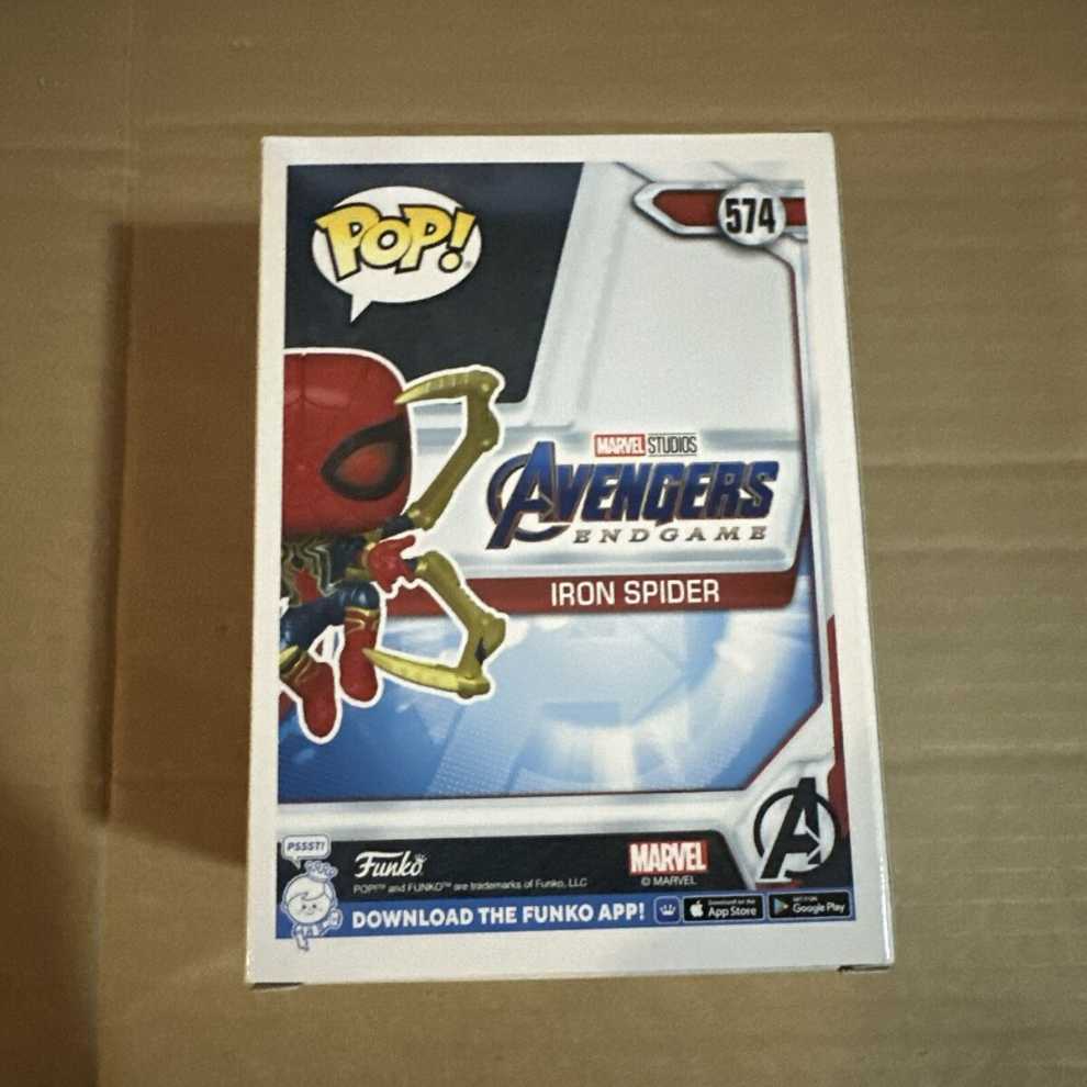 Funko Pop! Avengers Endgame Glows In The Dark/ Chalice Collectibles Exclusive #574 Iron Spider   (Funko Pops) action figure collectible [Barcode 889698688956] - Main Image 3