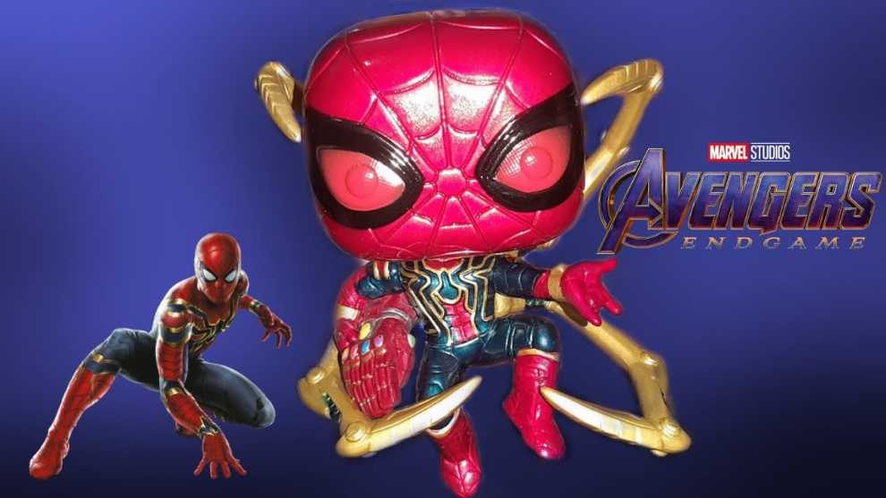 Funko Pop! Avengers Endgame Glows In The Dark/ Chalice Collectibles Exclusive #574 Iron Spider   (Funko Pops) action figure collectible [Barcode 889698688956] - Main Image 4