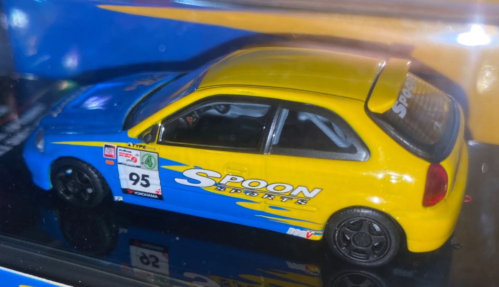 Honda Civic Type-R EK9 - INNO64 (Spoon) action figure collectible [Barcode 9588826265274] - Main Image 3