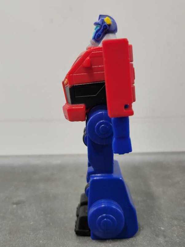 Optimus Prime McDonald’s  - Hasbro (Animated) action figure collectible - Main Image 4