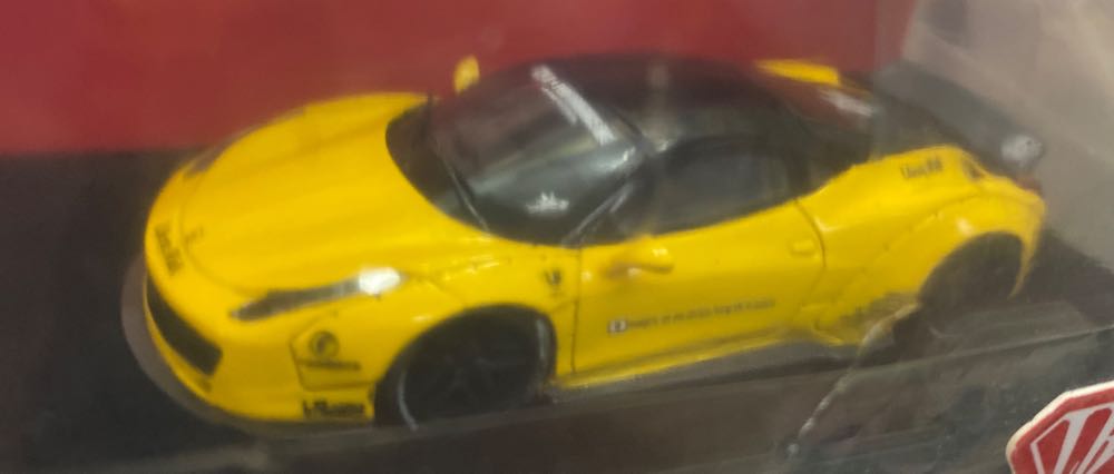 Ferrari 458 - Timothy & Pierre action figure collectible - Main Image 2