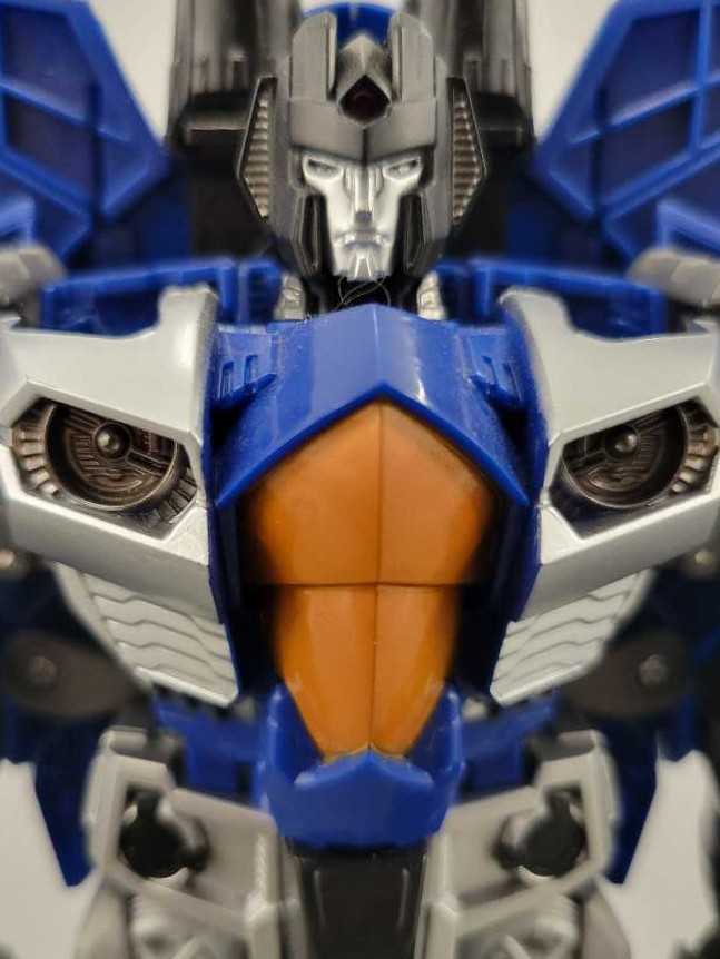 Thundercracker Robot Mode - Hasbro (Combiner Wars) action figure collectible - Main Image 1