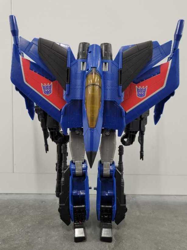 Thundercracker Robot Mode - Hasbro (Combiner Wars) action figure collectible - Main Image 4