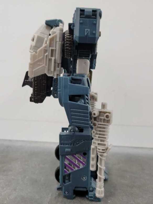 Onslaught Bruticus  - Hasbro (Combiner Wars) action figure collectible - Main Image 3