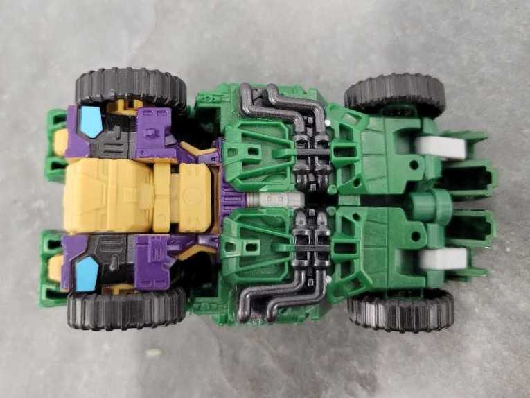 Brawn - Hasbro (Combiner Wars) action figure collectible - Main Image 4