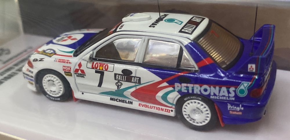Mitsubishi Lancer Evolution 3  #7 Australia Rally - INNO64 (Rally) action figure collectible [Barcode 9588826262136] - Main Image 3