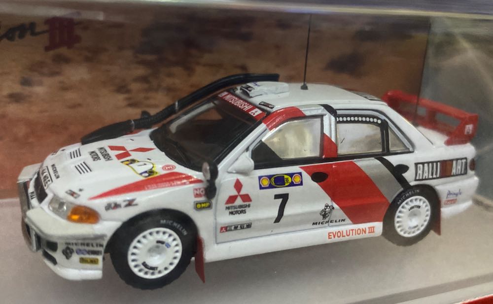 Mitsubishi Lancer Evolution 3 - INNO64 (Rally) action figure collectible [Barcode 9588826260965] - Main Image 2