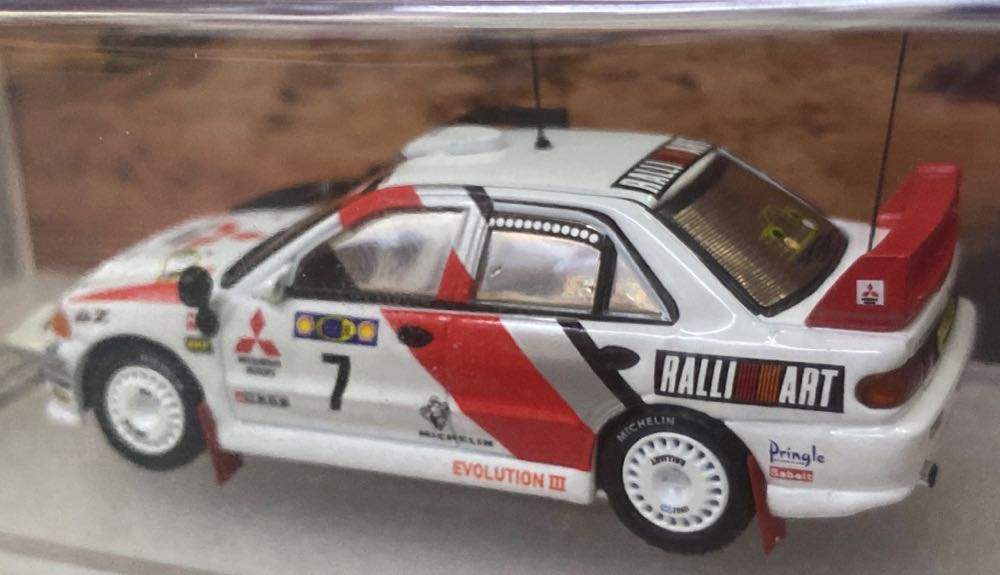 Mitsubishi Lancer Evolution 3 - INNO64 (Rally) action figure collectible [Barcode 9588826260965] - Main Image 3