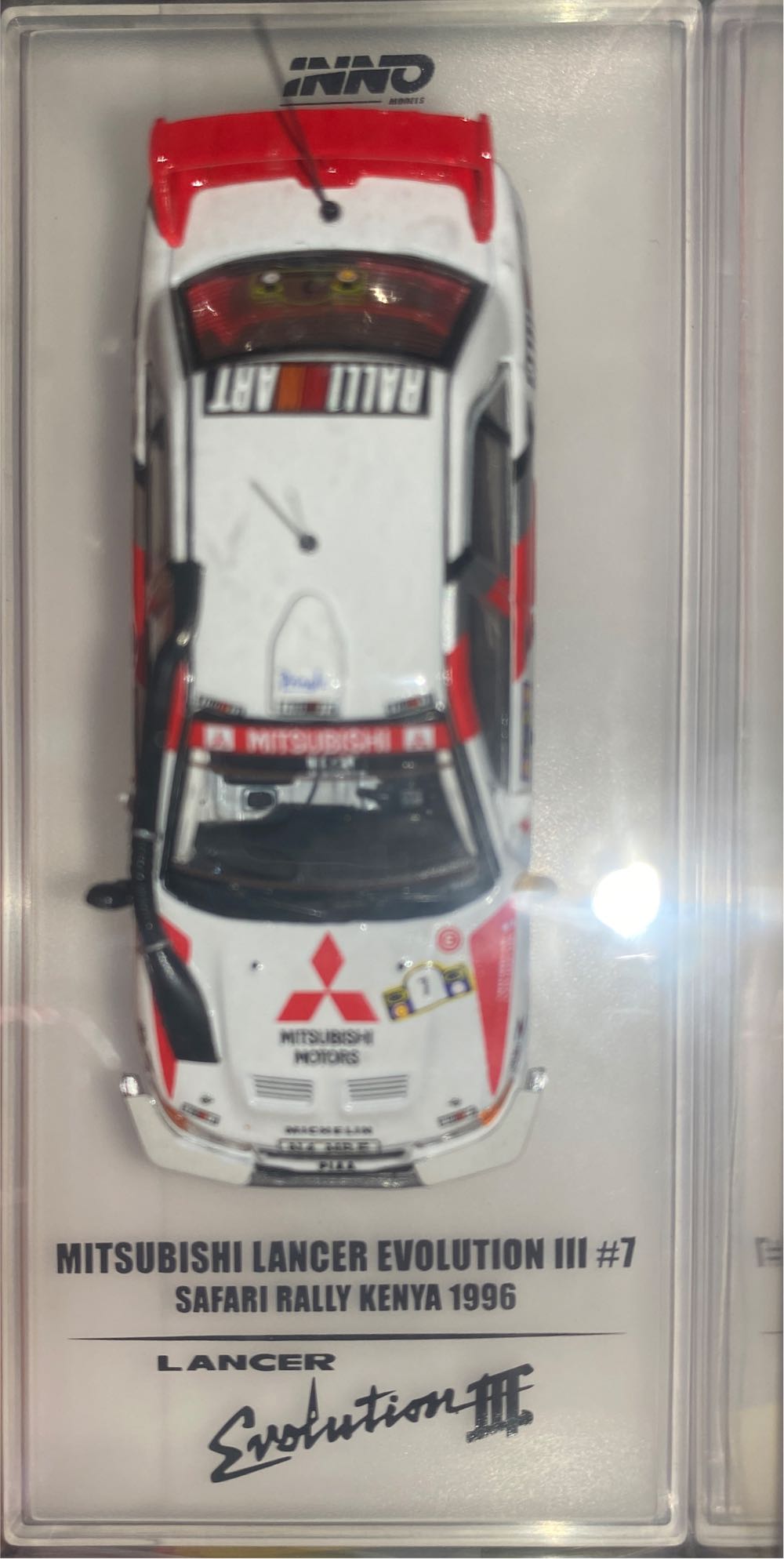 Mitsubishi Lancer Evolution 3 - INNO64 (Rally) action figure collectible [Barcode 9588826260965] - Main Image 4