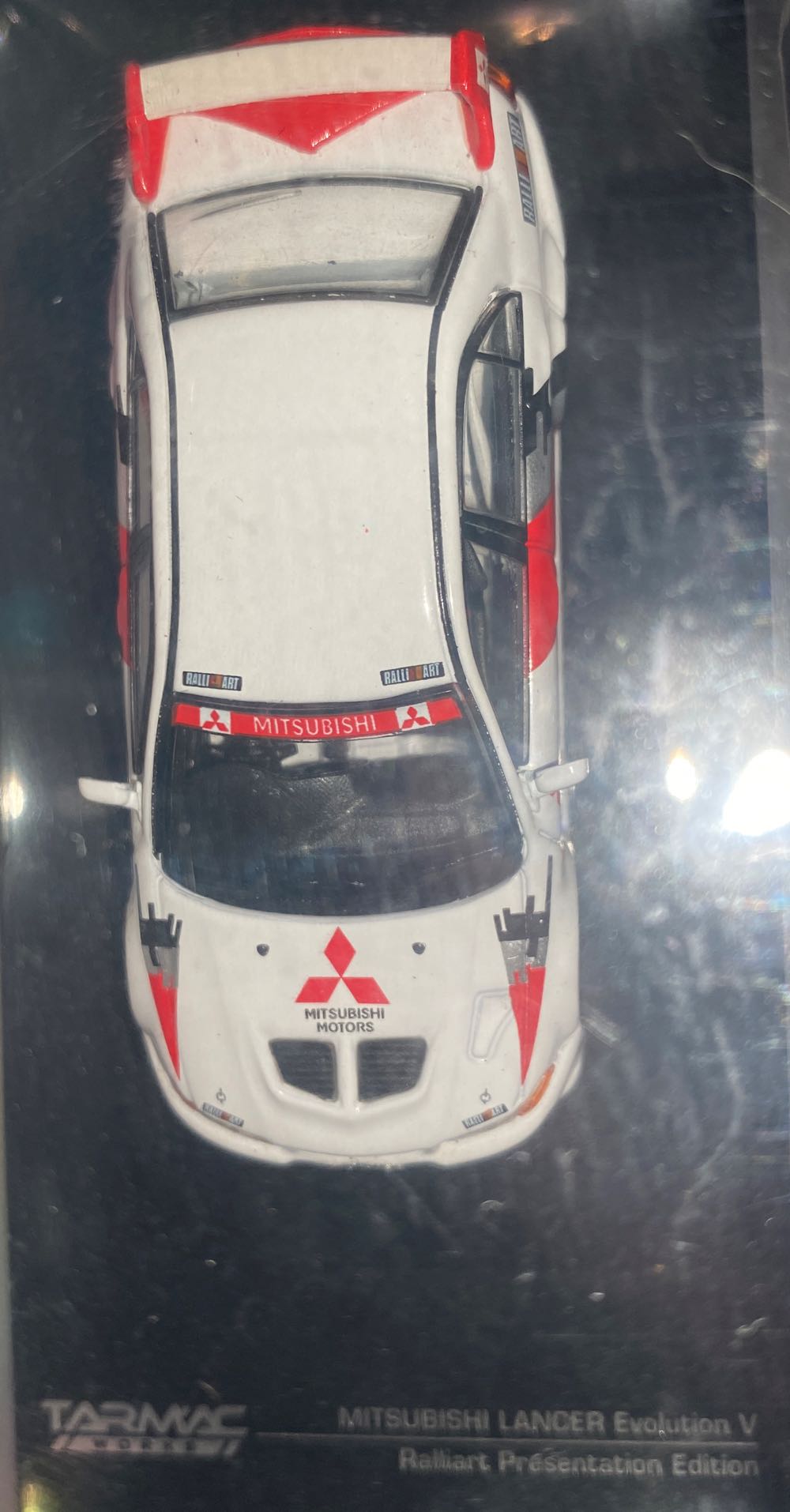 Mitsubishi Lancer Evolution 5 Ralliart - Tarmac (Rally) action figure collectible [Barcode 9580015709675] - Main Image 4